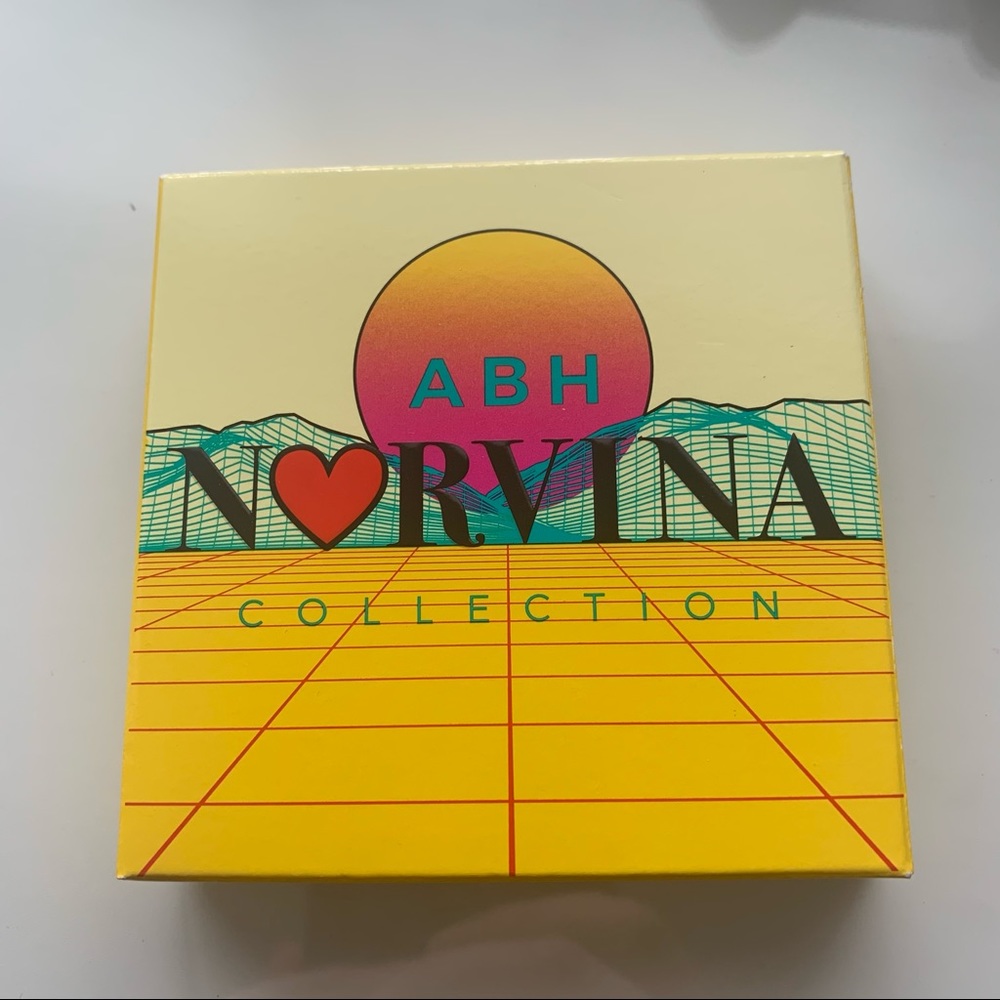New norvina eyeshadow palette